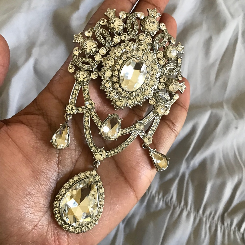 Super stylish brooch!